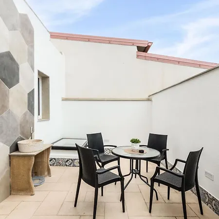Dimo Luxury 2 Avola