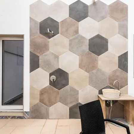 Dimo Luxury 2 Apartment