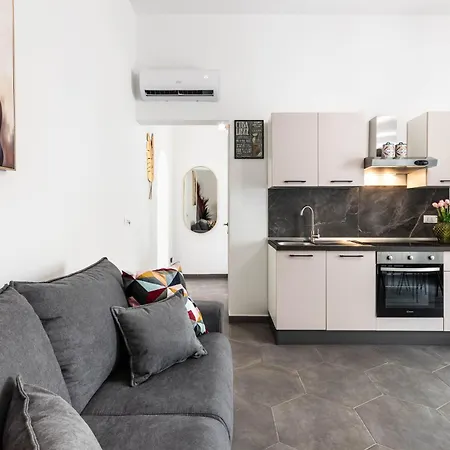 Dimo Luxury 2 * Avola